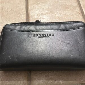 Reaction Kenneth Cole Black Leather Wallet